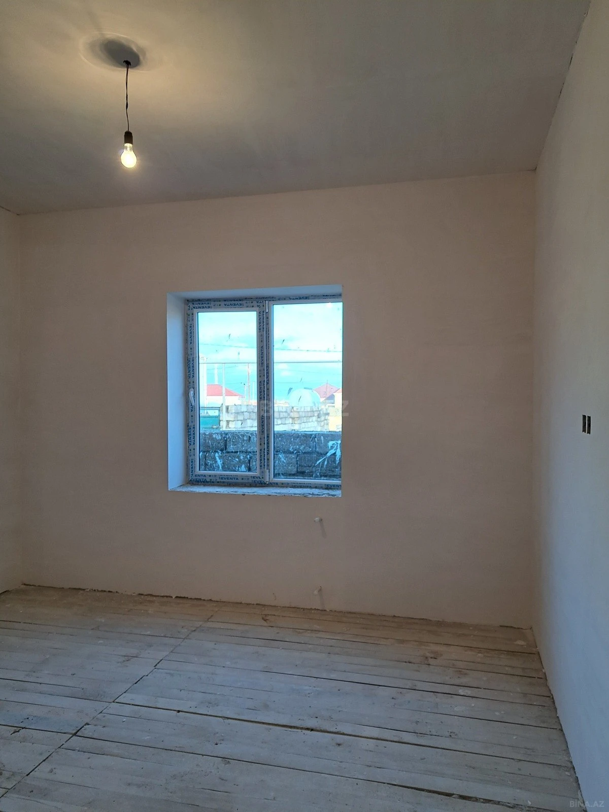 Satılır 4 otaqlı həyət evi 124 m²