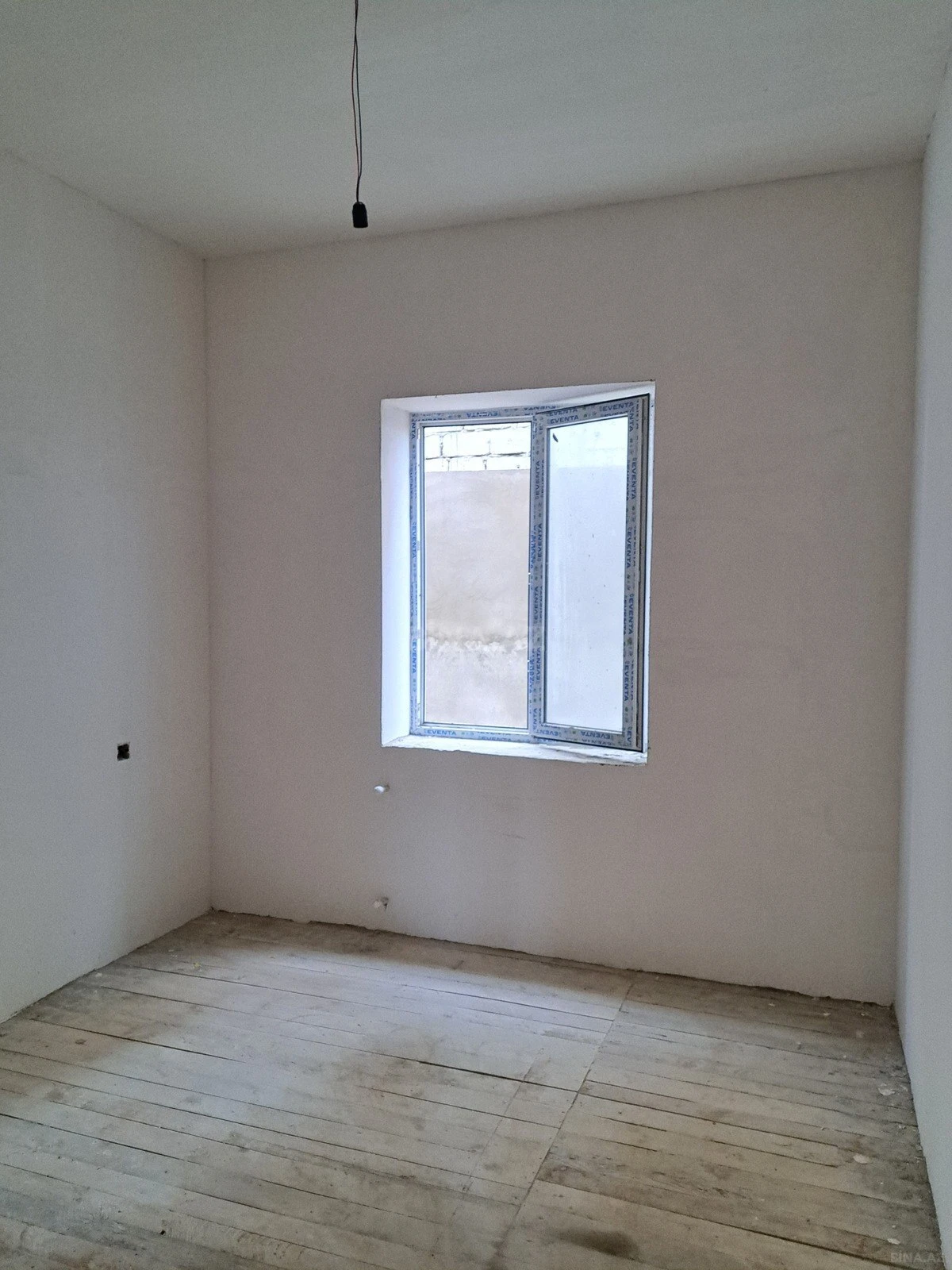 Satılır 4 otaqlı həyət evi 124 m²
