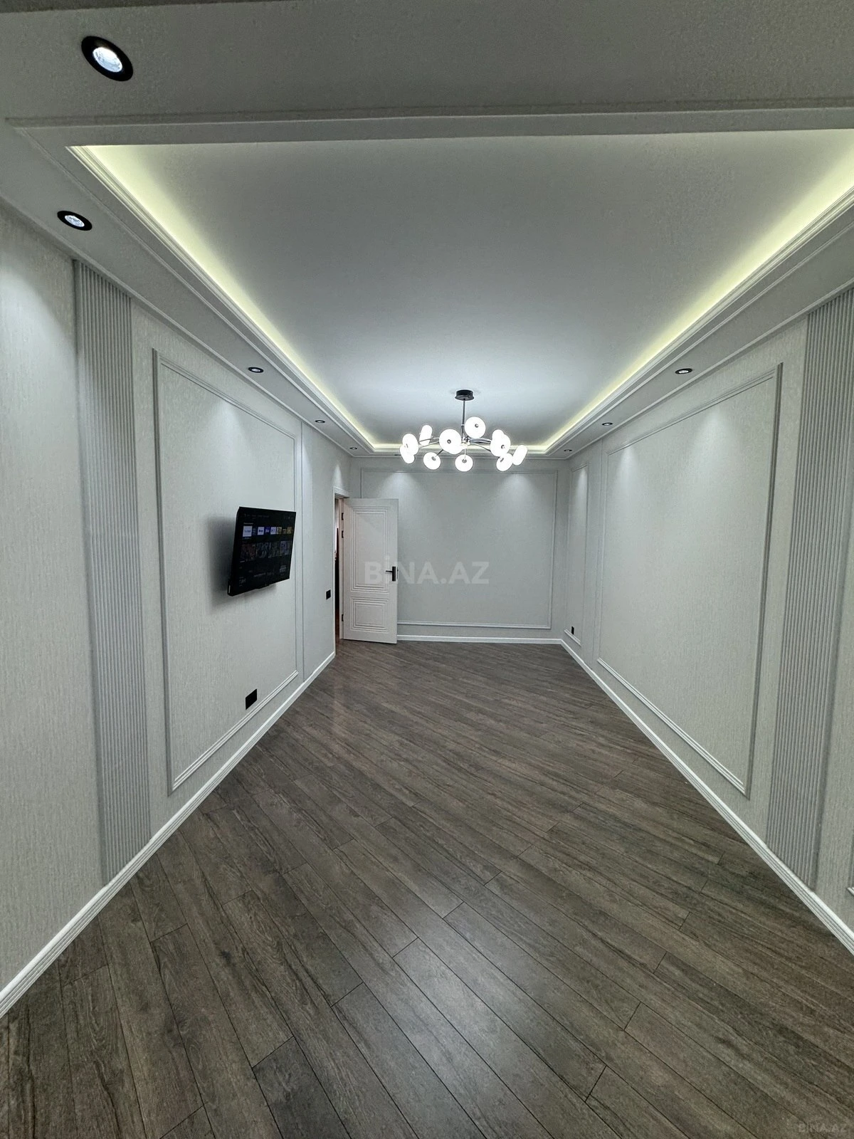 Satılır 3 otaqlı mənzil 94 m²