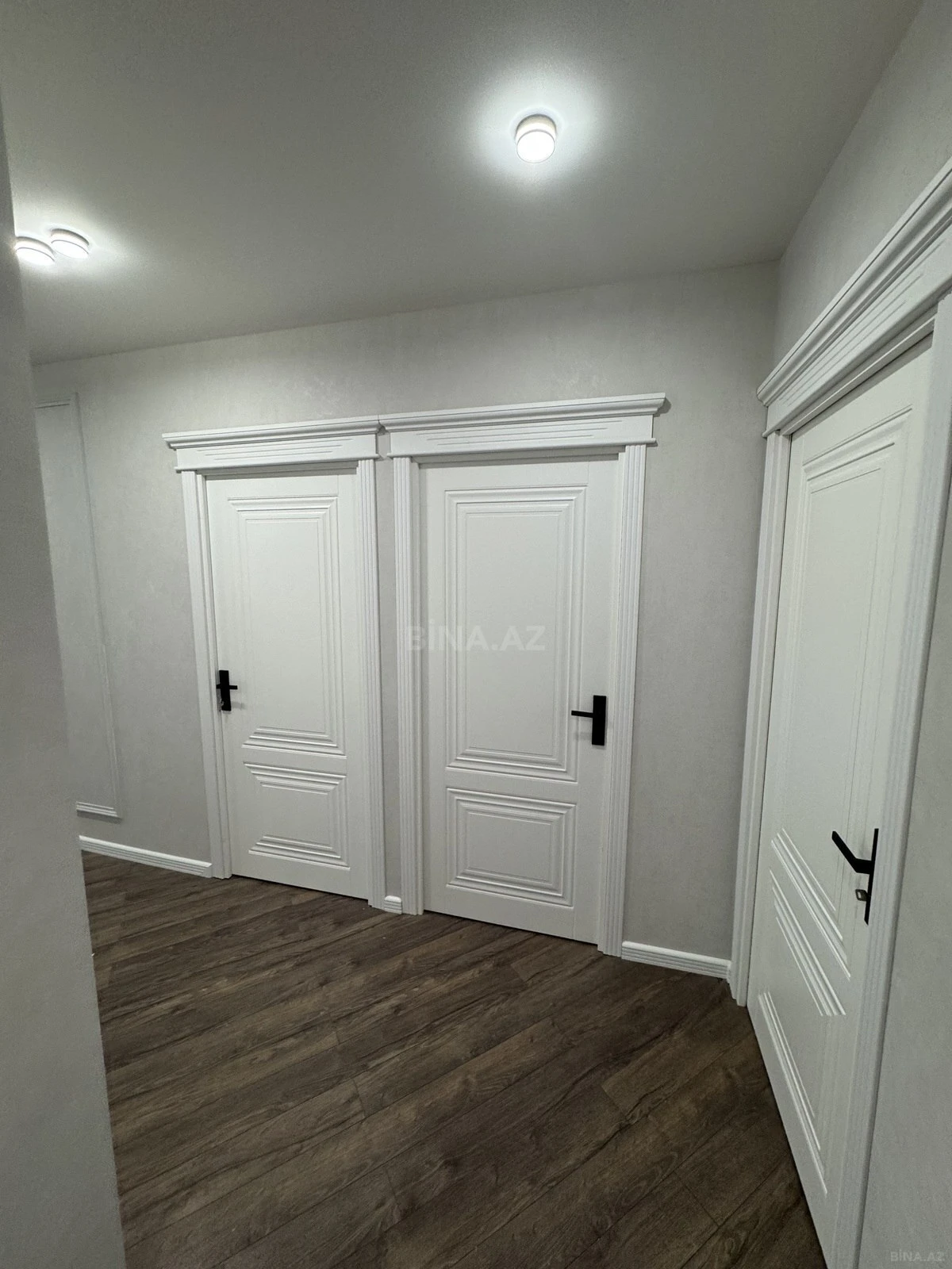 Satılır 3 otaqlı mənzil 94 m²