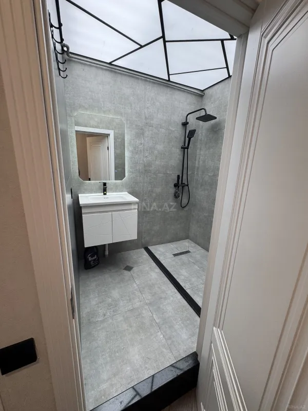 Satılır 3 otaqlı mənzil 94 m²