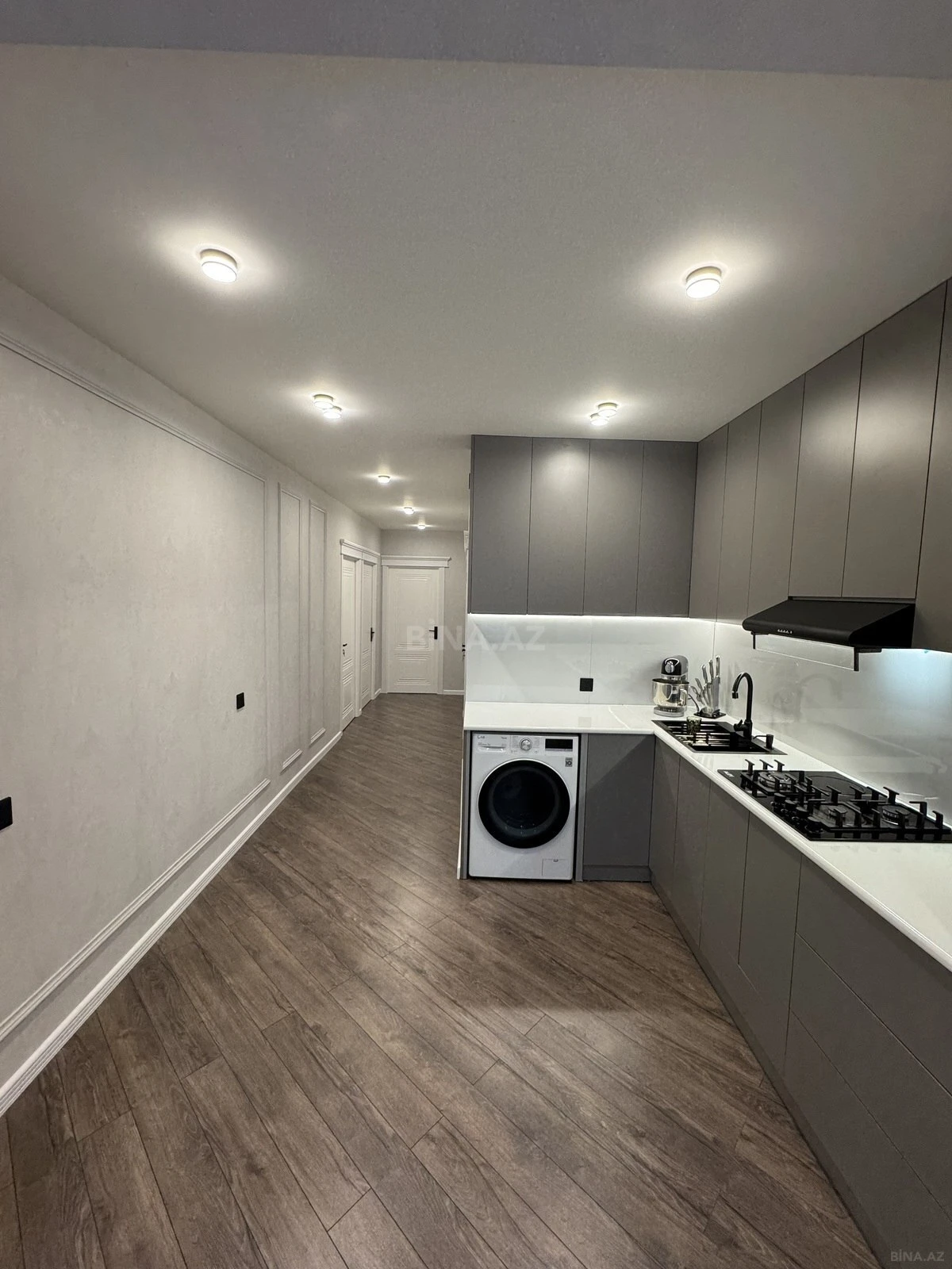 Satılır 3 otaqlı mənzil 94 m²