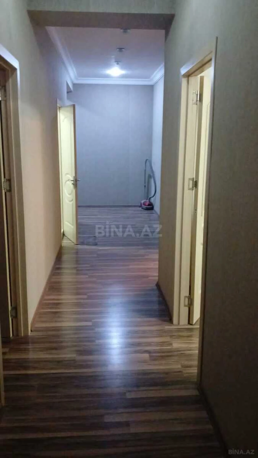 Kirayə verilir 2 otaqlı mənzil 95 m²