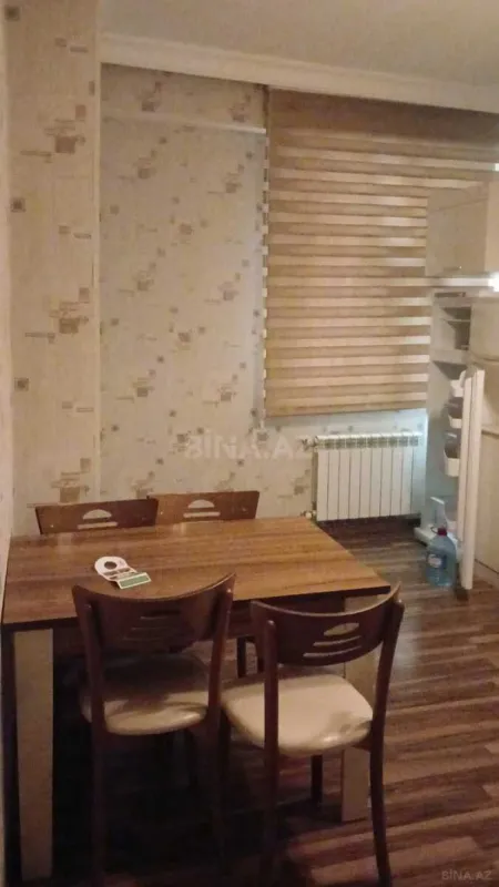 Kirayə verilir 2 otaqlı mənzil 95 m²