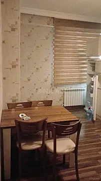 Kirayə verilir 2 otaqlı mənzil 95 m²