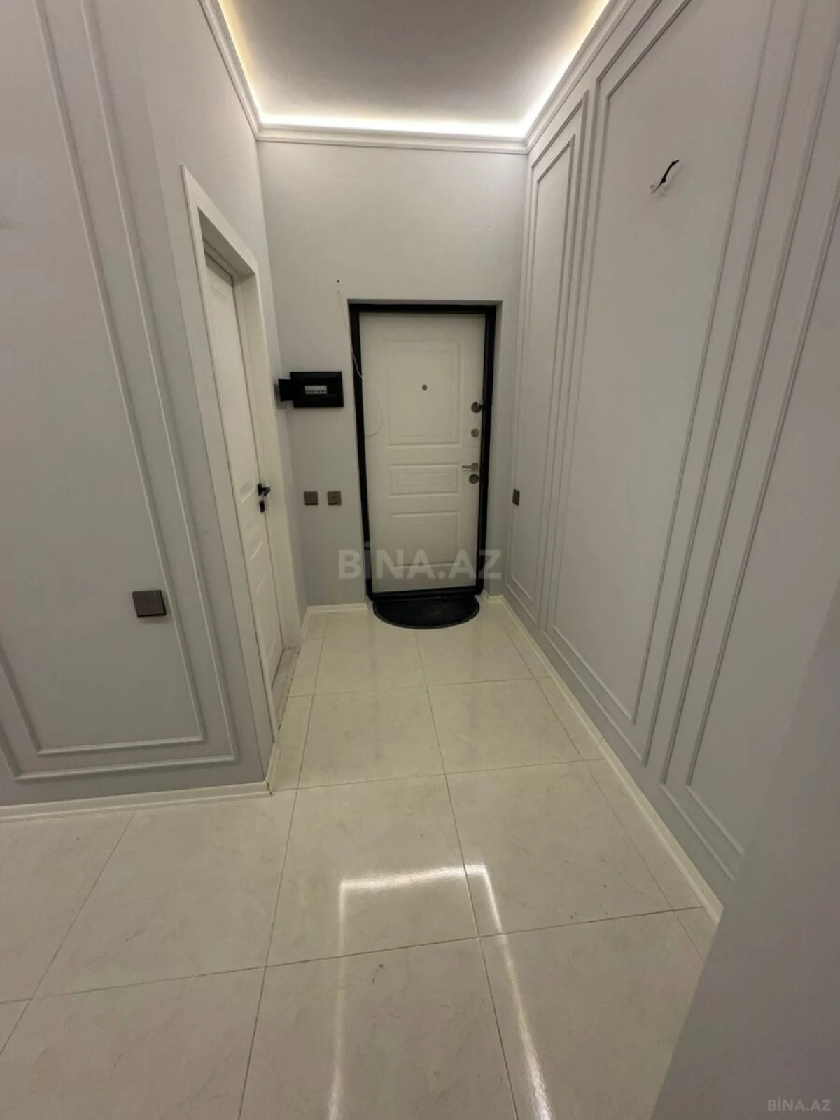 Satılır 2 otaqlı mənzil 62 m²