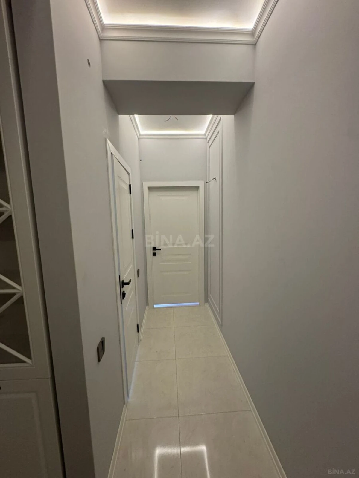Satılır 2 otaqlı mənzil 62 m²