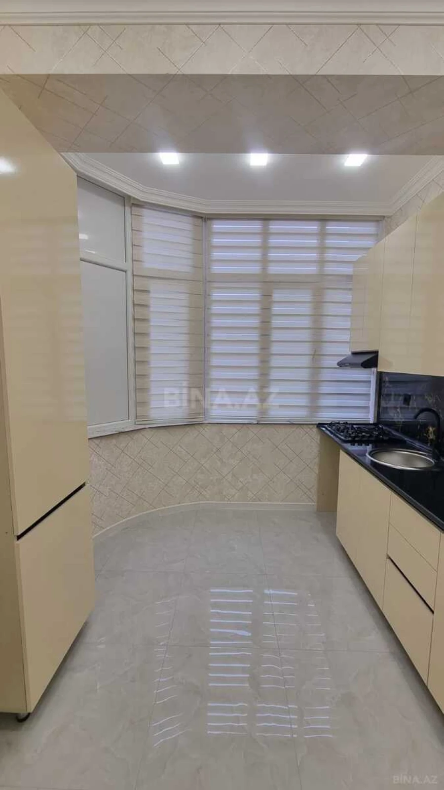 Satılır 3 otaqlı mənzil 75 m²