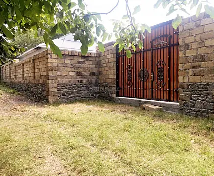 Satılır 4 otaqlı həyət evi 121 m²
