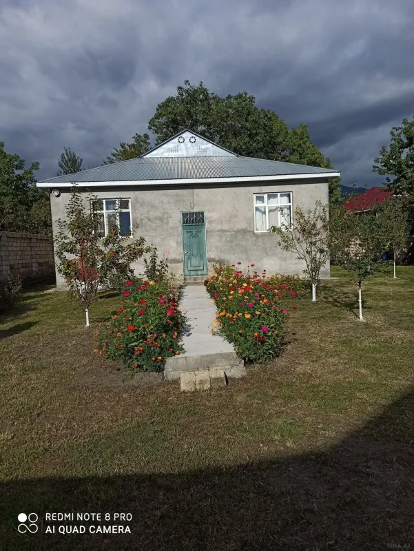 Satılır 4 otaqlı həyət evi 121 m²