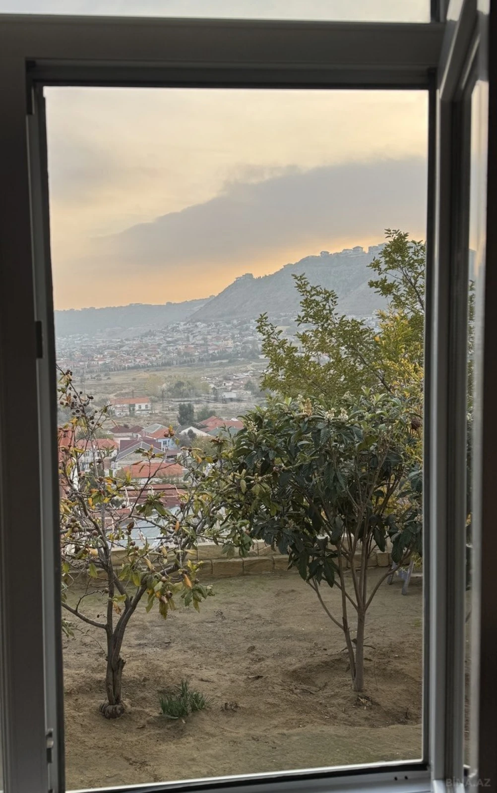 Satılır 3 otaqlı həyət evi 100 m²