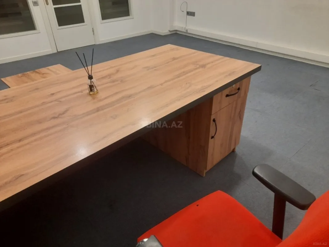Kirayə verilir 1 otaqlı ofis 35 m²
