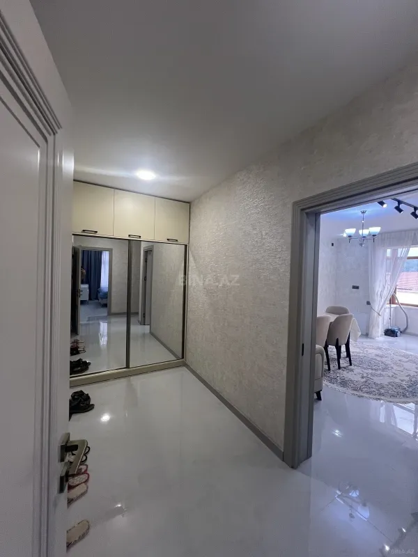 Kirayə verilir 2 otaqlı mənzil 85 m²