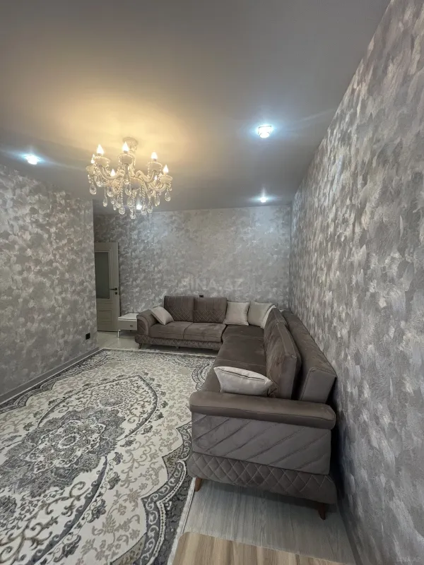 Kirayə verilir 2 otaqlı mənzil 85 m²