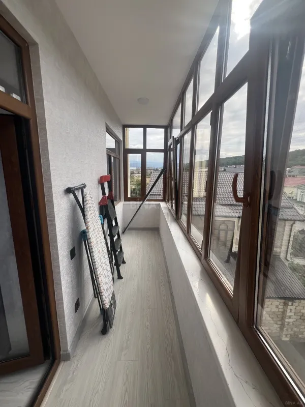 Kirayə verilir 2 otaqlı mənzil 85 m²