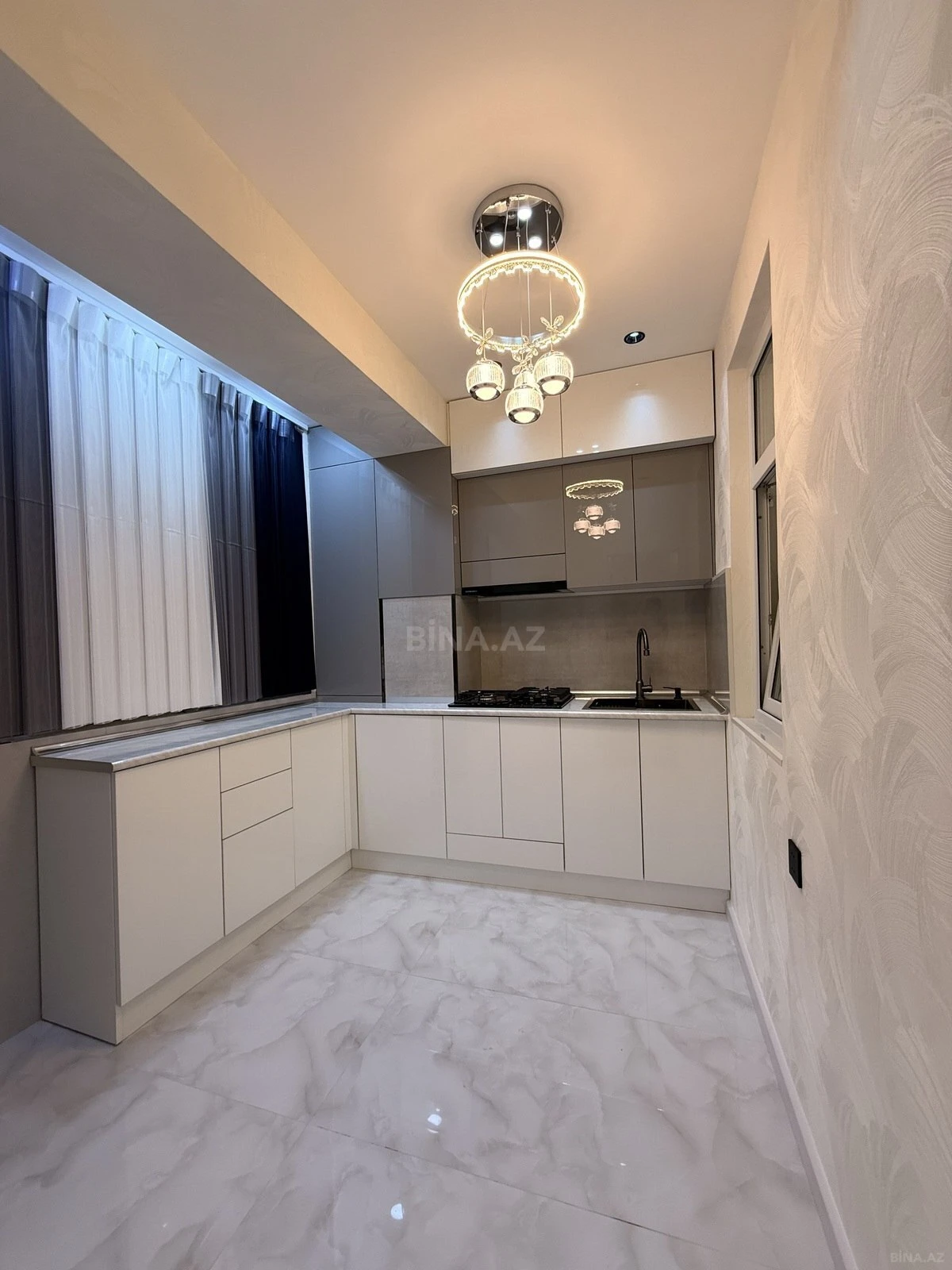 Satılır 3 otaqlı mənzil 70 m²