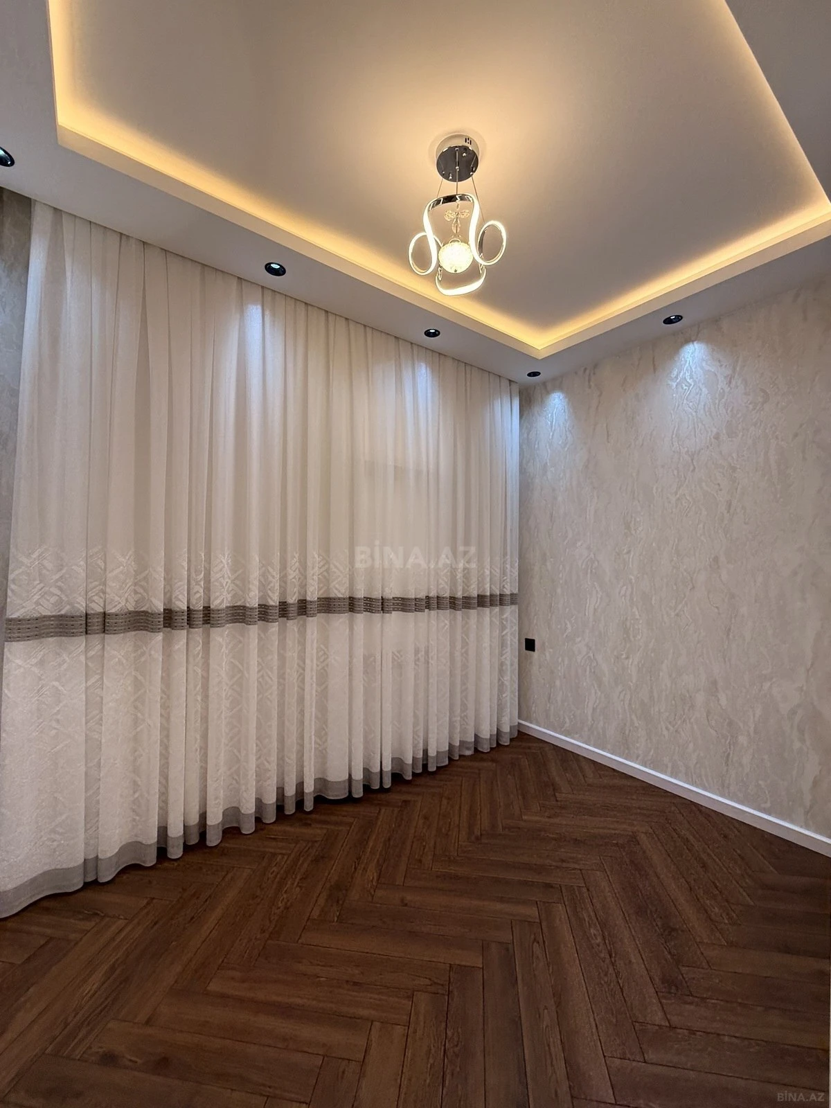 Satılır 3 otaqlı mənzil 70 m²
