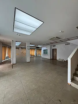 Kirayə verilir obyekt 200 m²