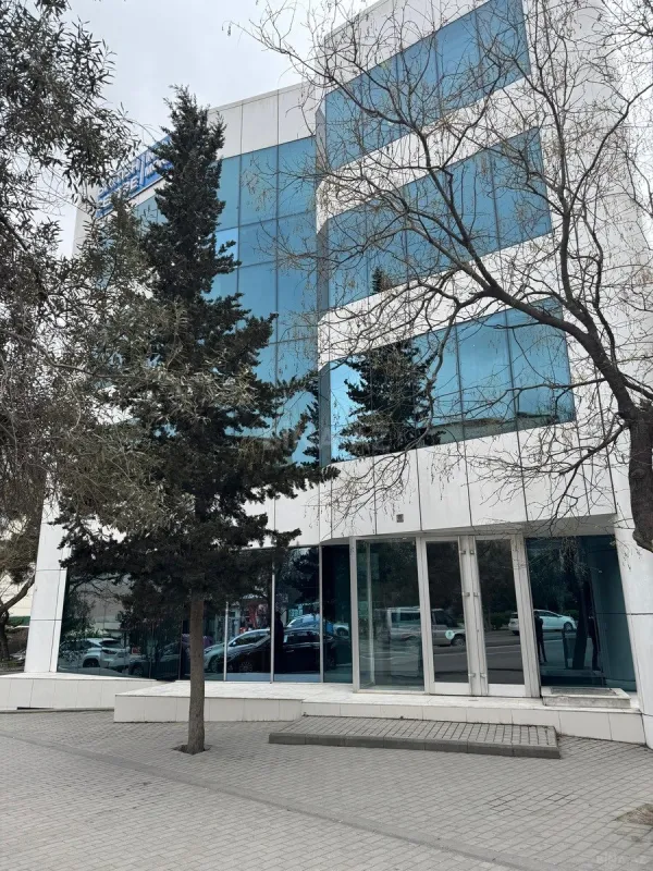 Kirayə verilir obyekt 200 m²