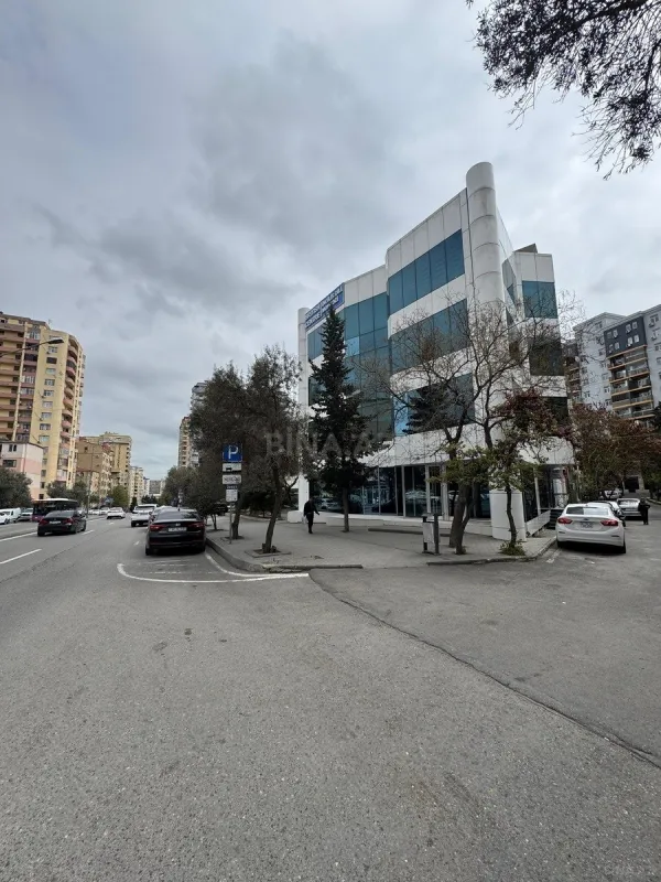 Kirayə verilir obyekt 200 m²