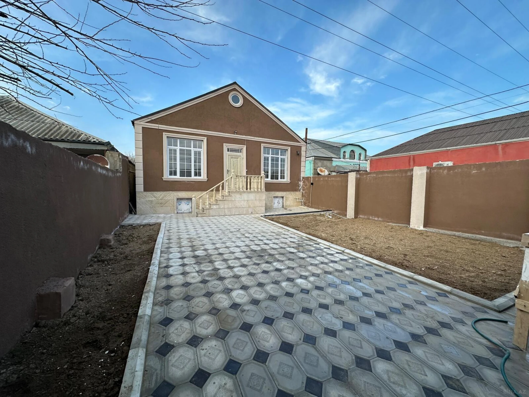 Satılır 4 otaqlı həyət evi 100 m²