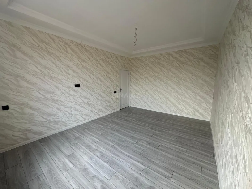 Satılır 4 otaqlı həyət evi 100 m²