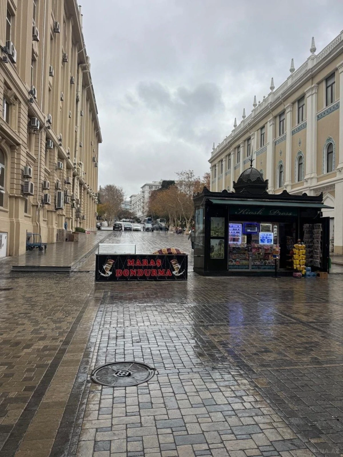 Satılır 2 otaqlı mənzil 91 m²