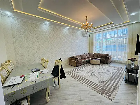 Satılır 5 otaqlı həyət evi 230 m²