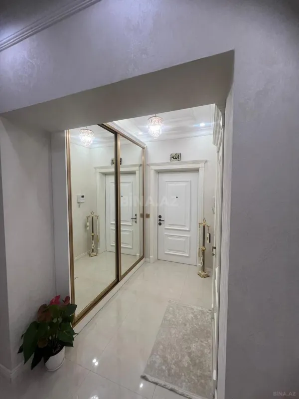 Satılır 2 otaqlı mənzil 88.5 m²