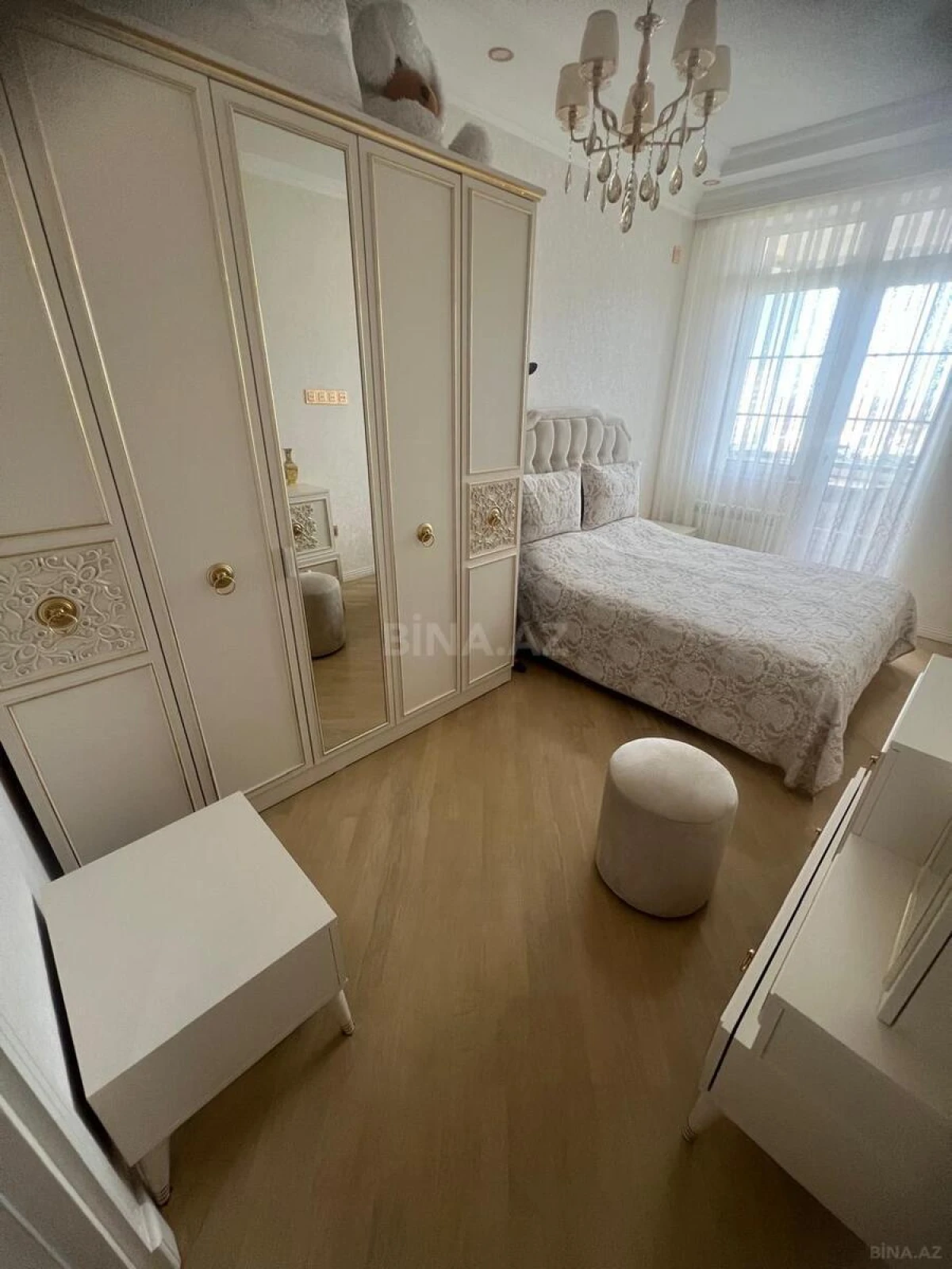 Satılır 2 otaqlı mənzil 88.5 m²
