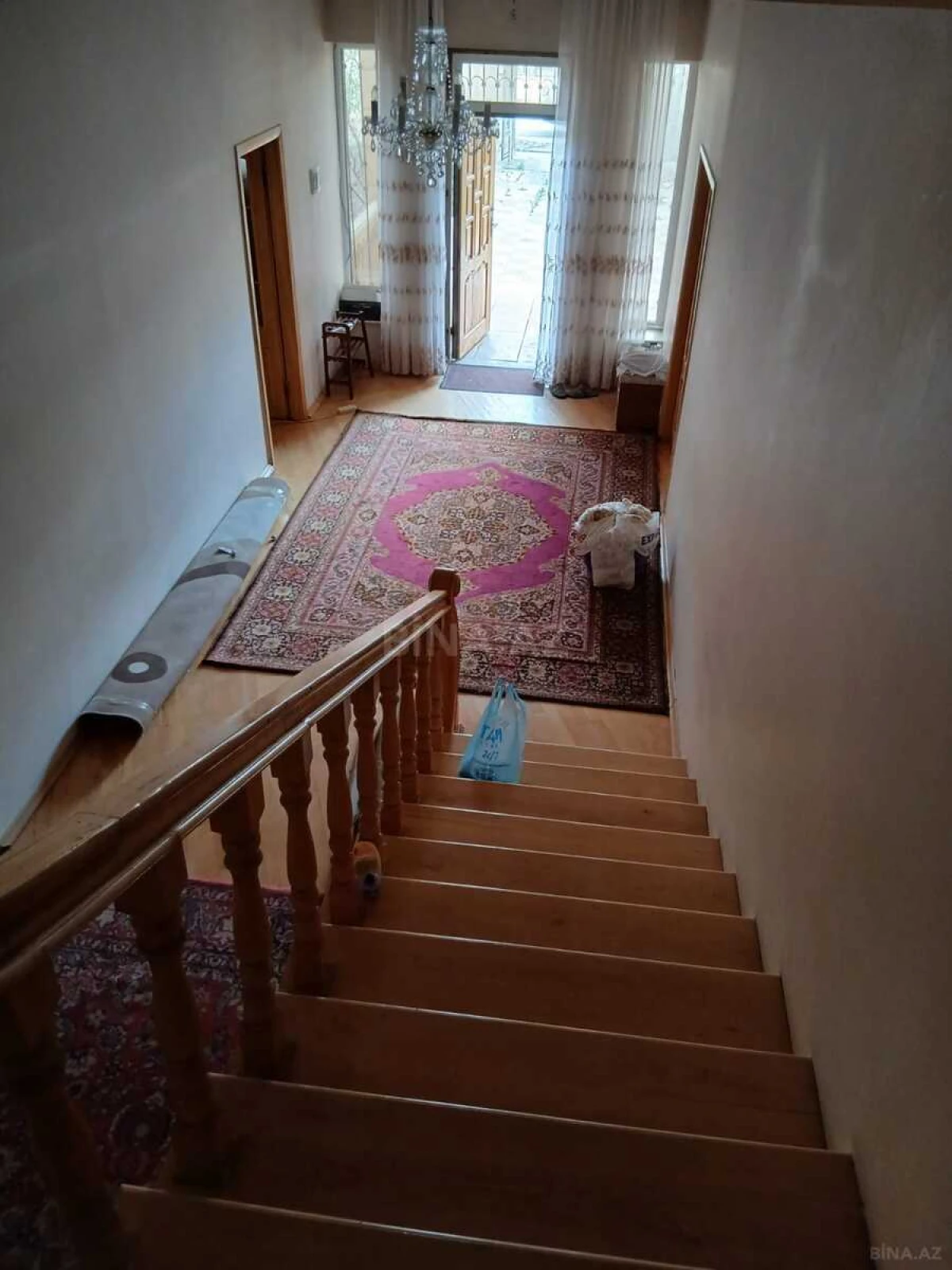 Satılır 6 otaqlı həyət evi 300 m²