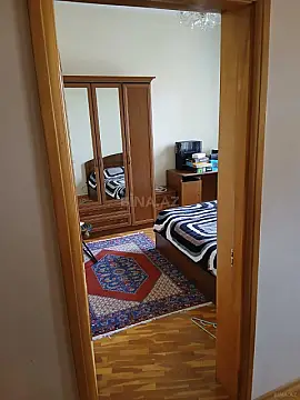 Satılır 6 otaqlı həyət evi 300 m²