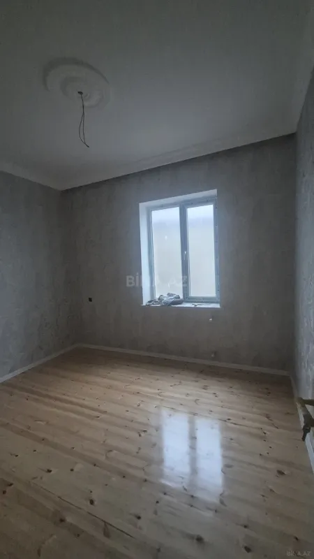 Satılır 4 otaqlı həyət evi 125 m²