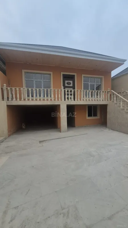 Satılır 4 otaqlı həyət evi 125 m²