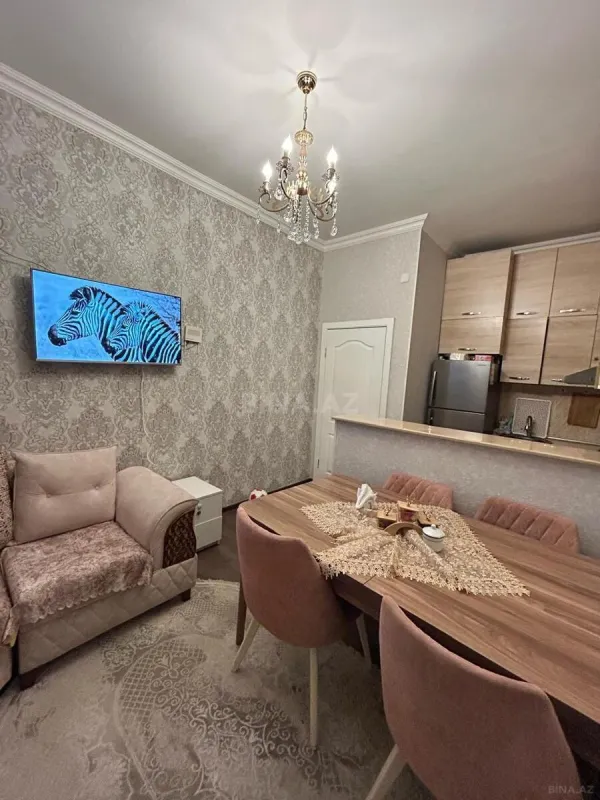 Kirayə verilir 2 otaqlı mənzil 60 m²