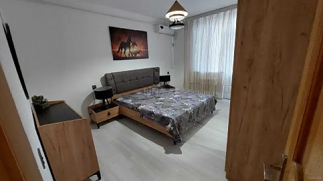 Kirayə verilir 2 otaqlı mənzil 80 m²