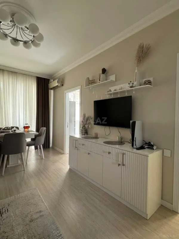 Satılır 2 otaqlı mənzil 60 m²