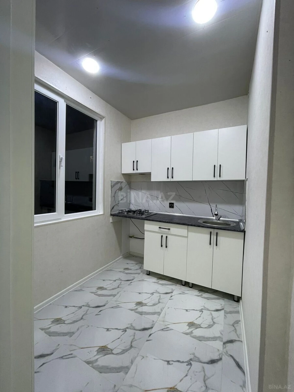 Satılır 2 otaqlı mənzil 58 m²