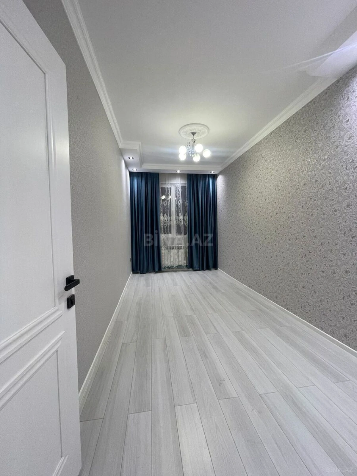 Satılır 2 otaqlı mənzil 58 m²
