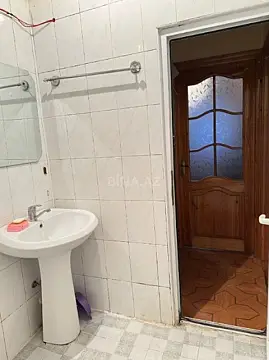 Kirayə verilir 2 otaqlı mənzil 50 m²
