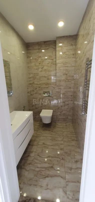 Satılır 10 otaqlı həyət evi 203 m²