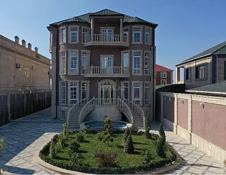 Satılır 10 otaqlı həyət evi 203 m²
