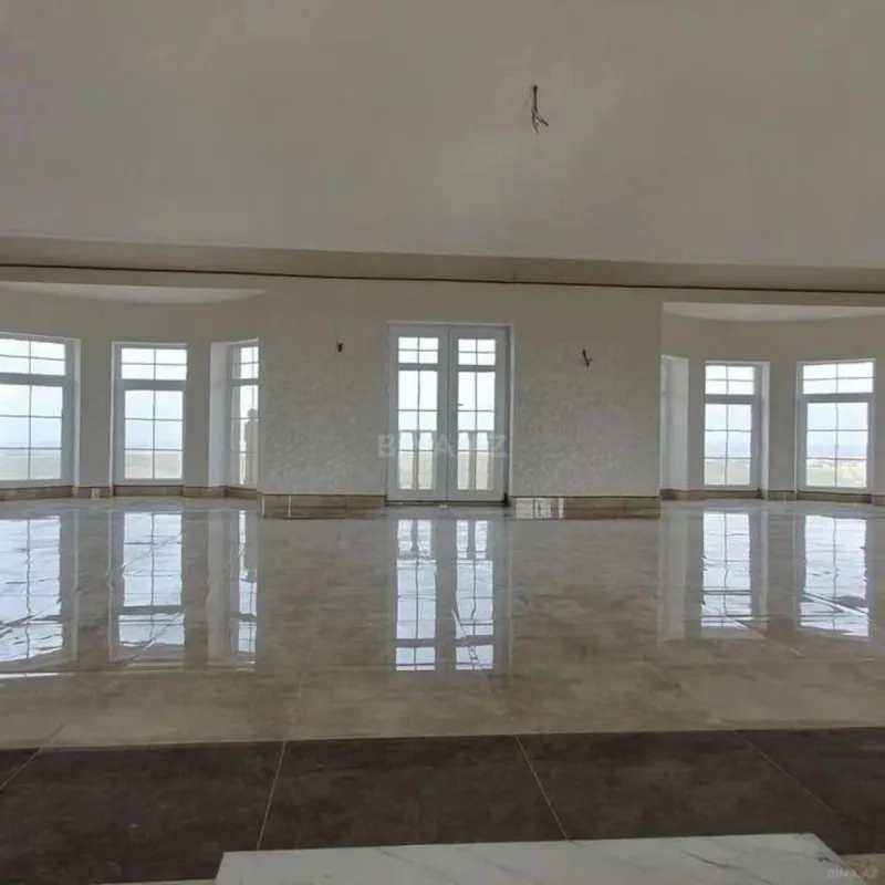 Satılır 10 otaqlı həyət evi 203 m²