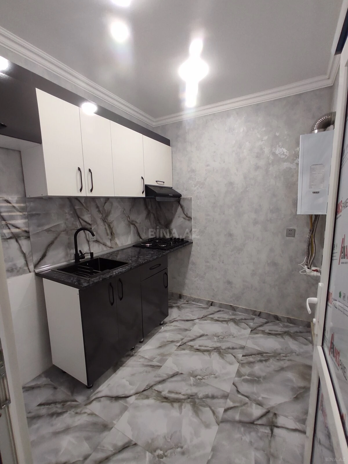 Satılır 3 otaqlı mənzil 75 m²