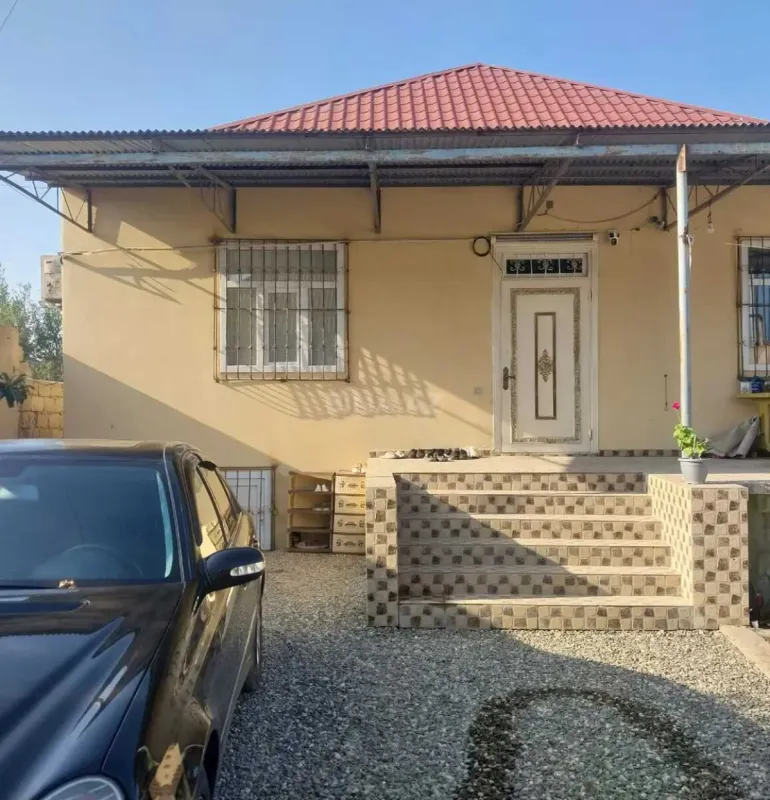 Satılır 3 otaqlı həyət evi 116 m²