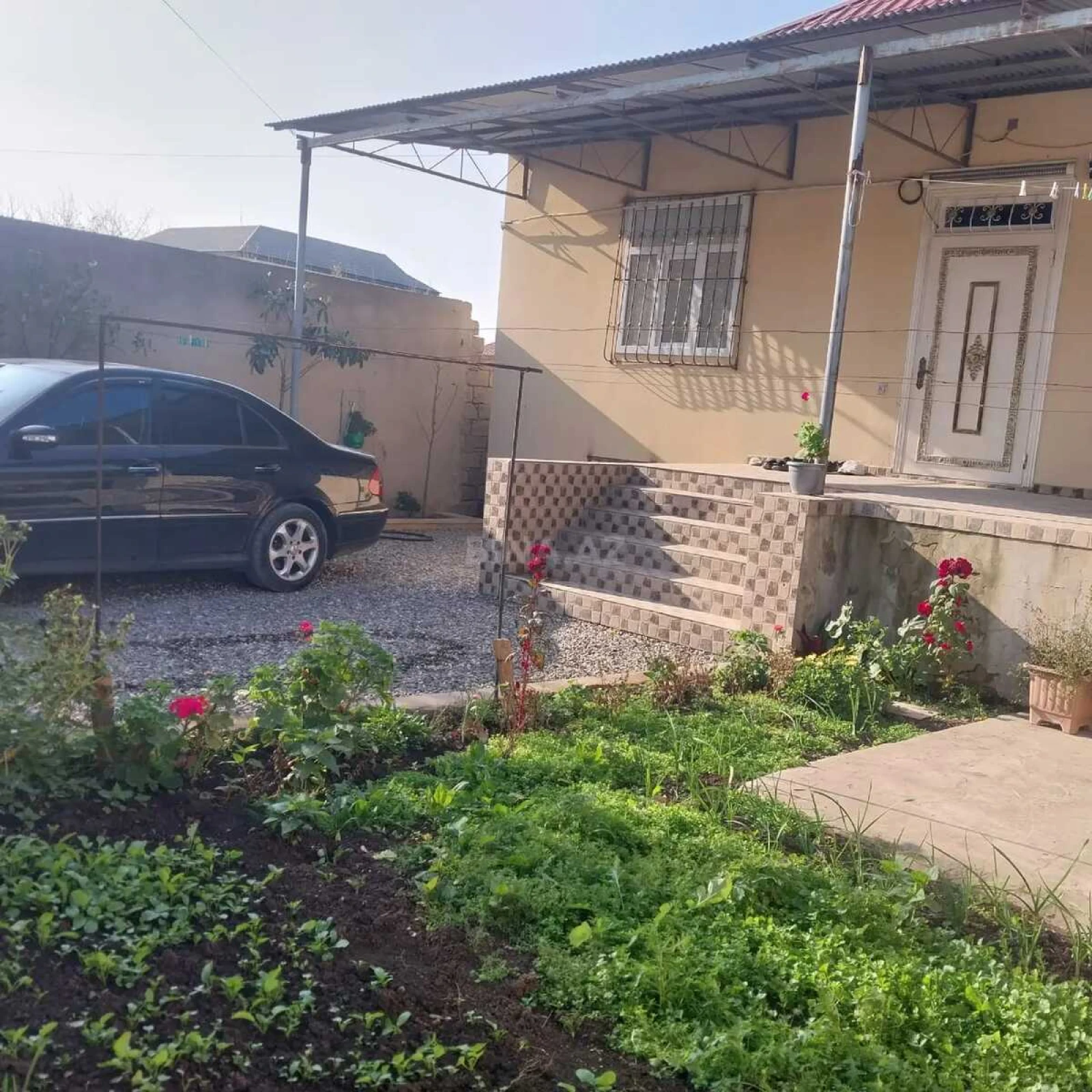 Satılır 3 otaqlı həyət evi 116 m²