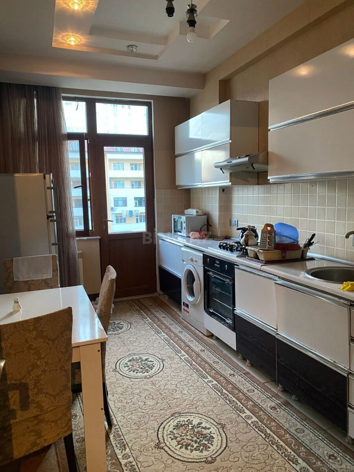 Kirayə verilir 2 otaqlı mənzil 76 m²