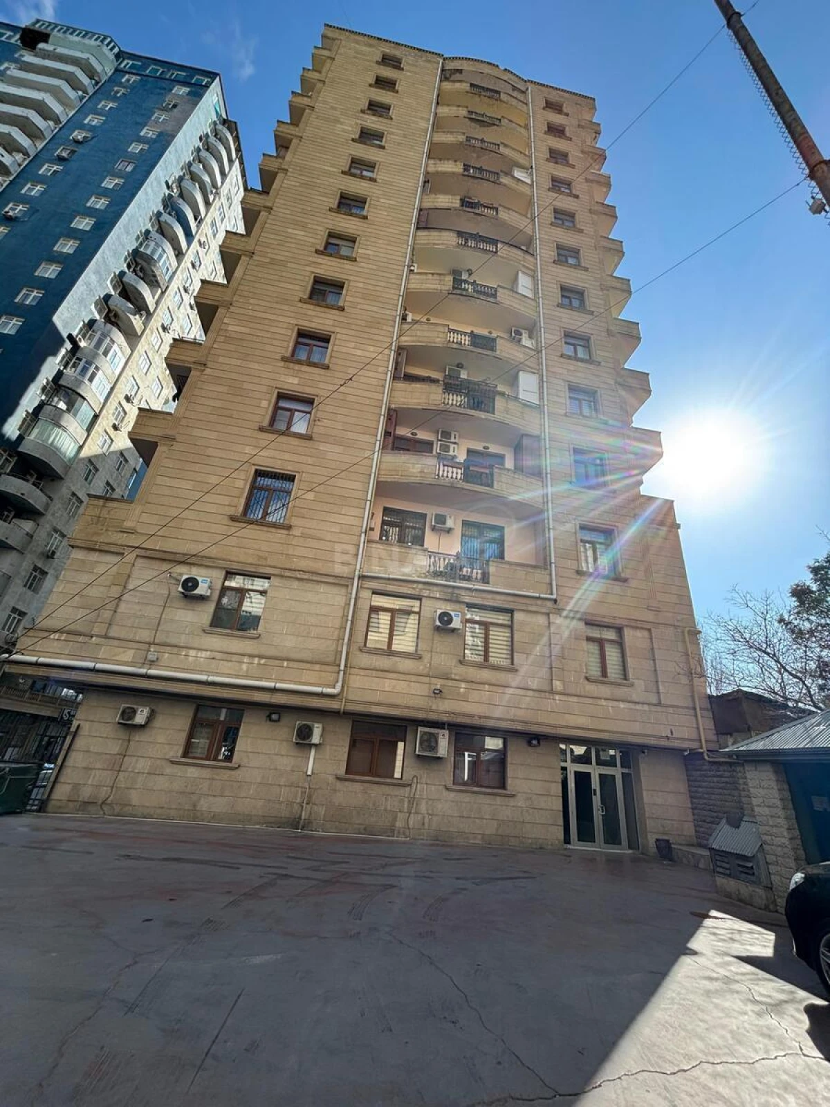 Kirayə verilir 2 otaqlı mənzil 76 m²
