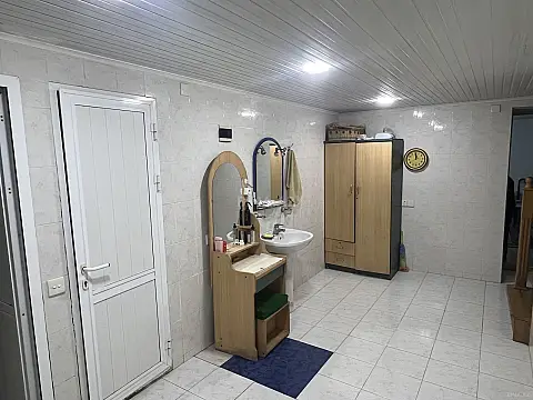 Satılır obyekt 80 m²