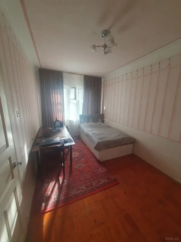 Satılır 4 otaqlı mənzil 96 m²